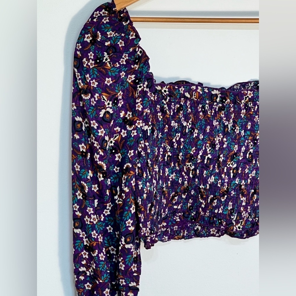 Band Of The Free AGATHE PURPLE FLORAL SMOCKED TOP Medium - Picture 4 of 9